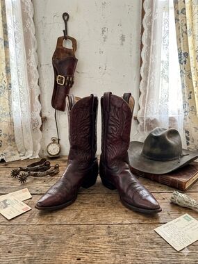 True Vintage 70s/80s Dan Post Mahogany Leather Cowboy Boots - Handcrafted